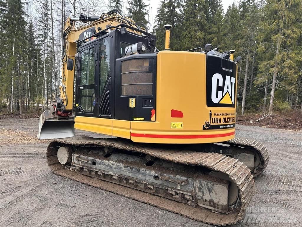 CAT 325F Paletli ekskavatörler