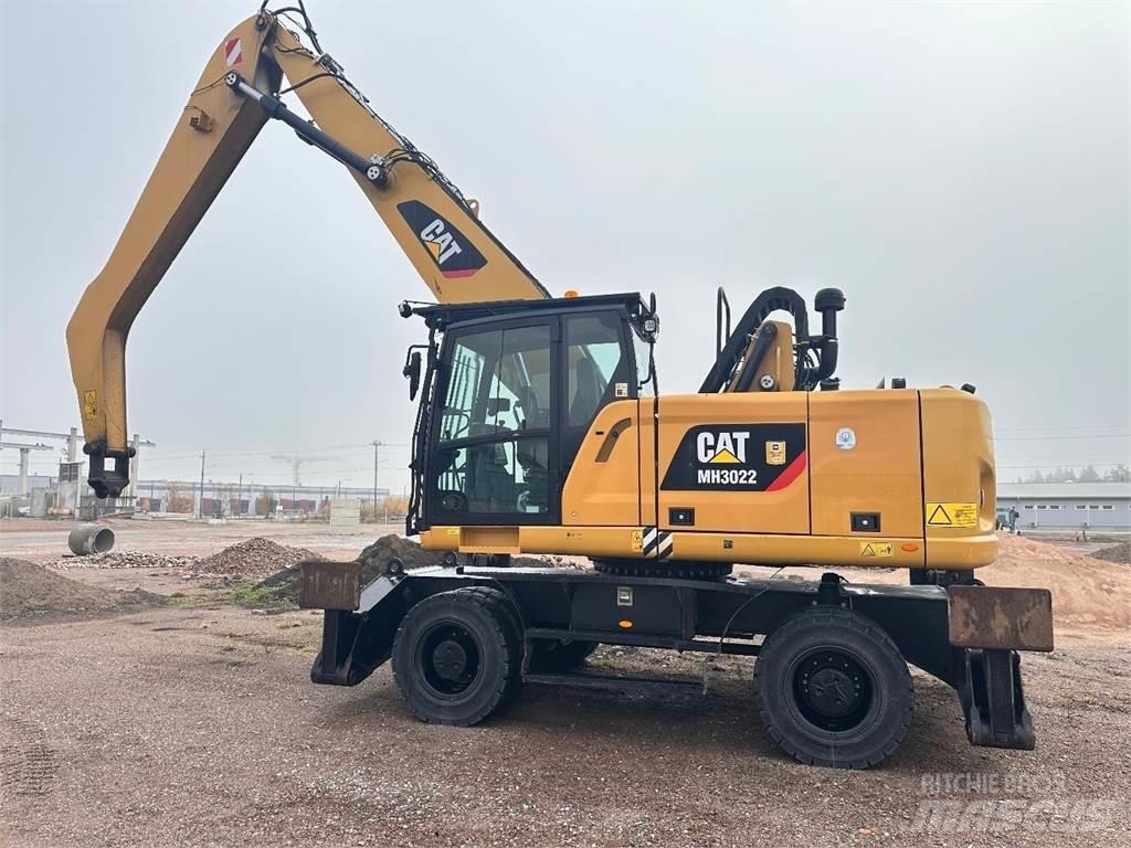 CAT MH3022 Lastik tekerli ekskavatörler