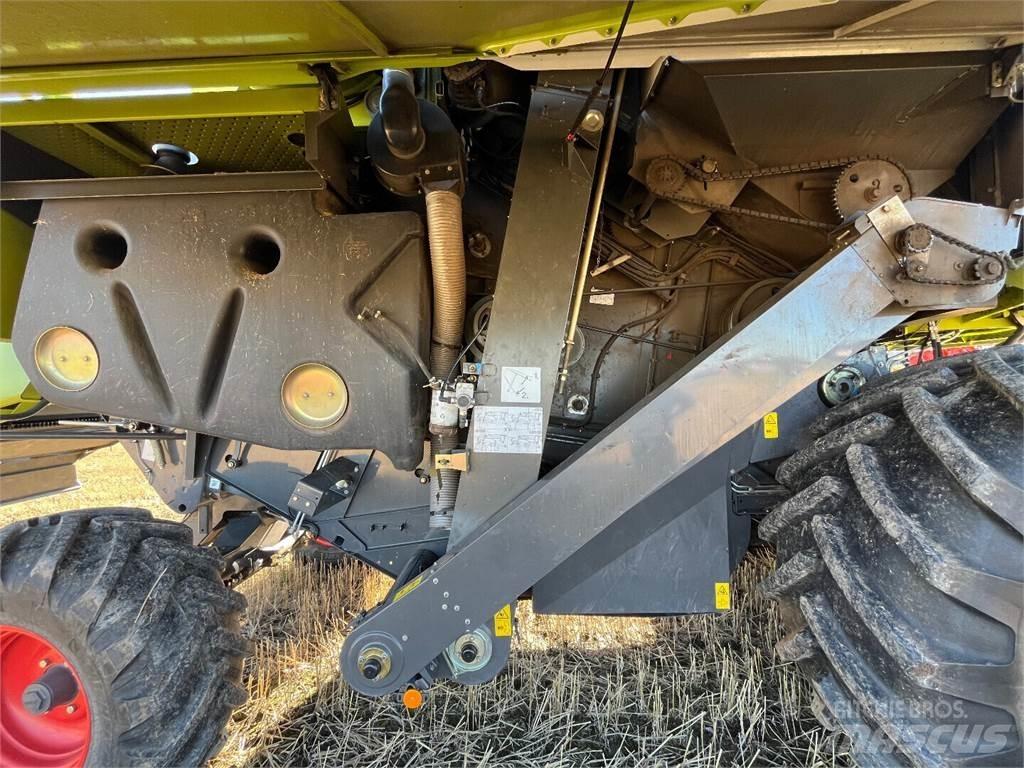 CLAAS Tucano 320 Biçerdöverler