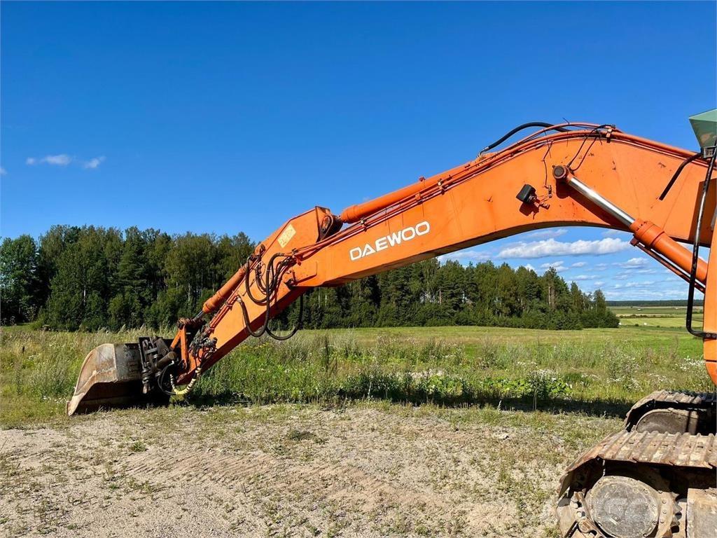 Daewoo 220LC-V Paletli ekskavatörler