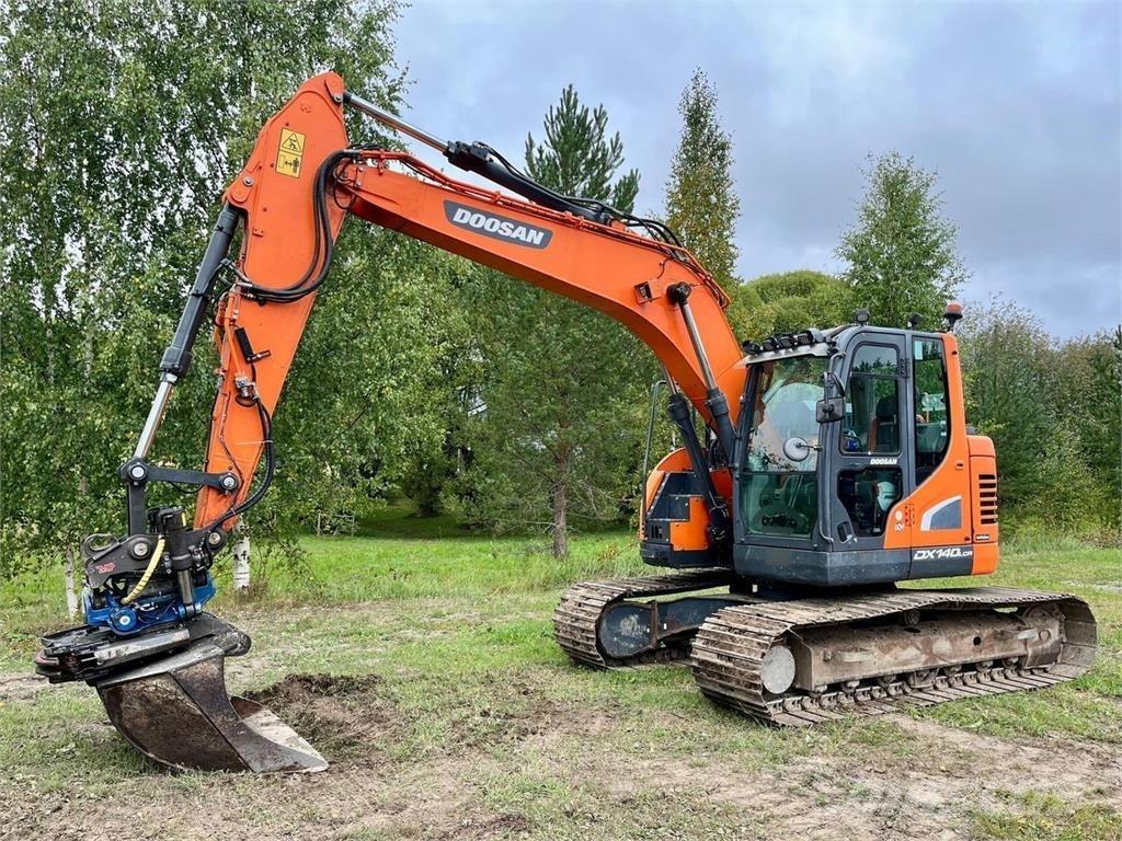 Doosan DX140LC Paletli ekskavatörler