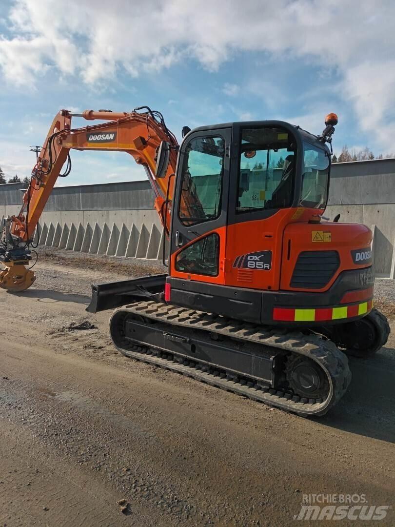 Doosan DX85 R Midi ekskavatörler 7 - 12 t