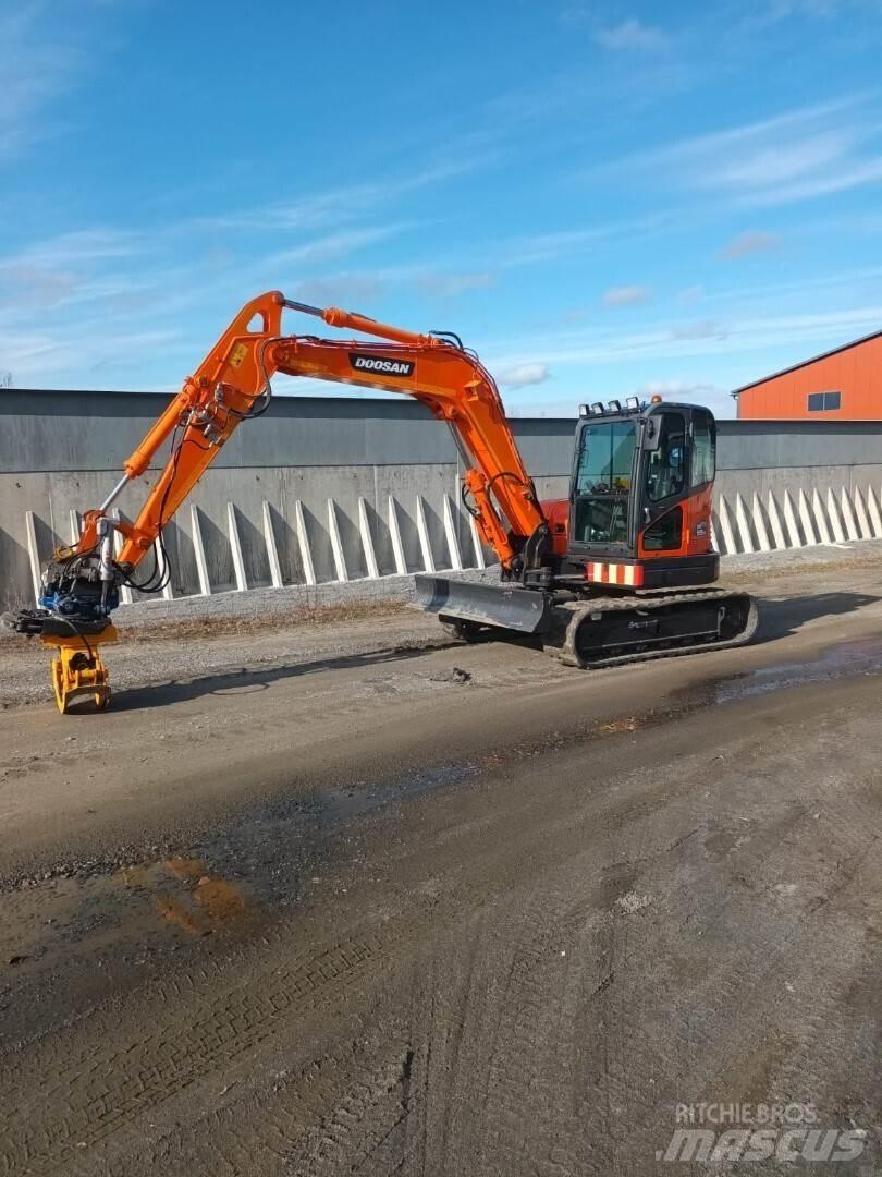 Doosan DX85 R Midi ekskavatörler 7 - 12 t
