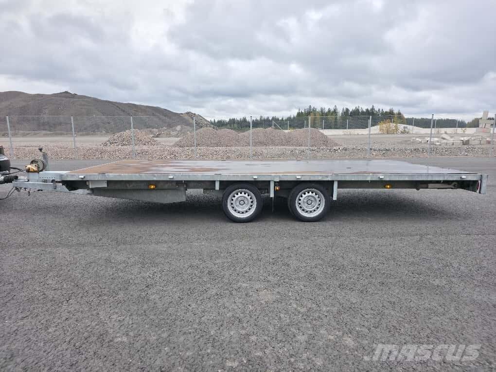 Eduard P4 3000kg Flatbed römorklar