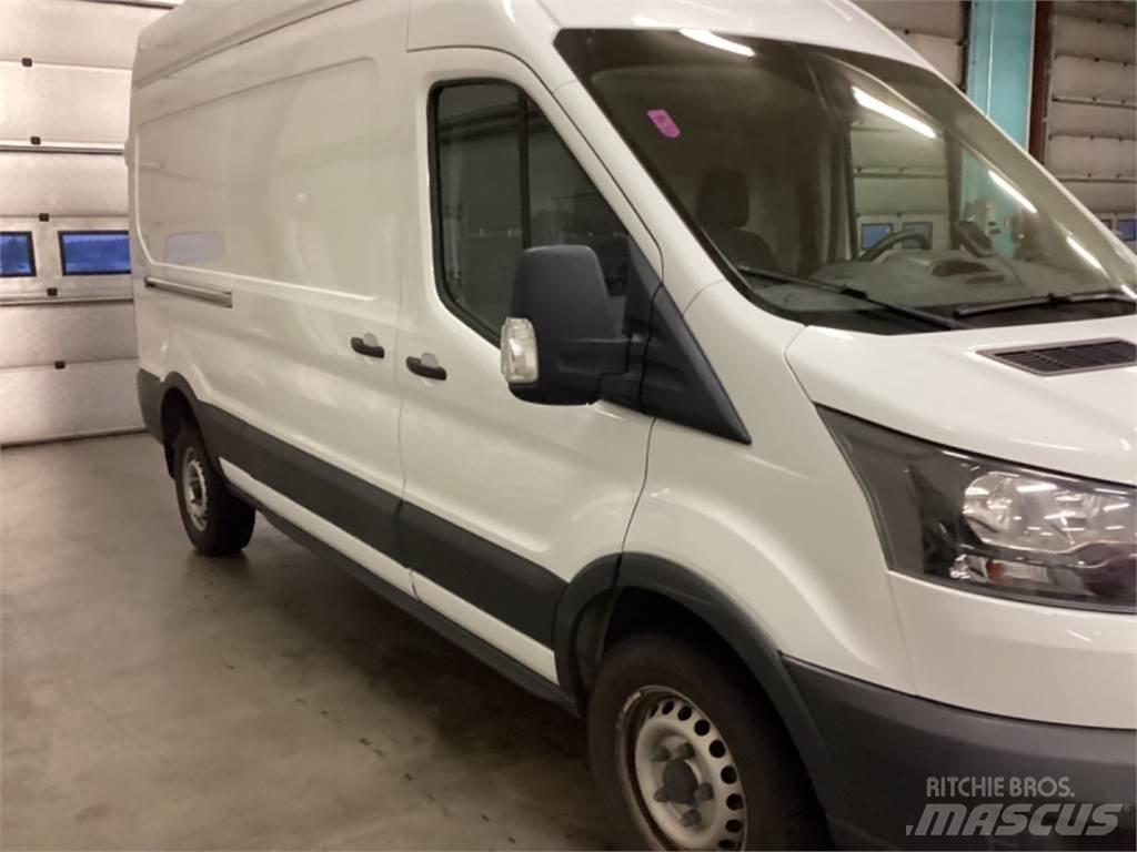Ford Transit Panel vanlar
