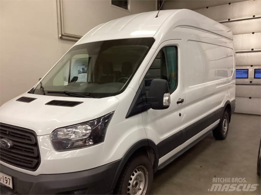 Ford Transit Panel vanlar
