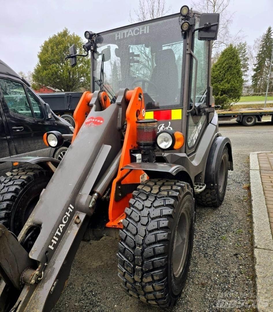 Hitachi ZW75 Mini yükleyiciler
