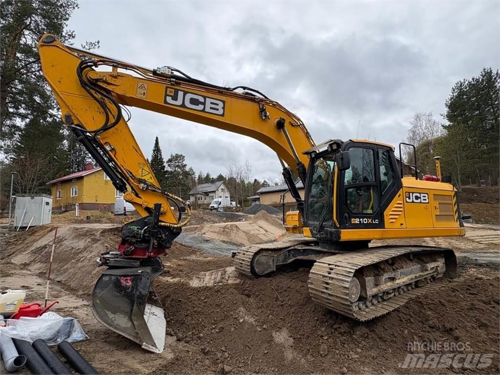 JCB 210 X L 4F Paletli ekskavatörler