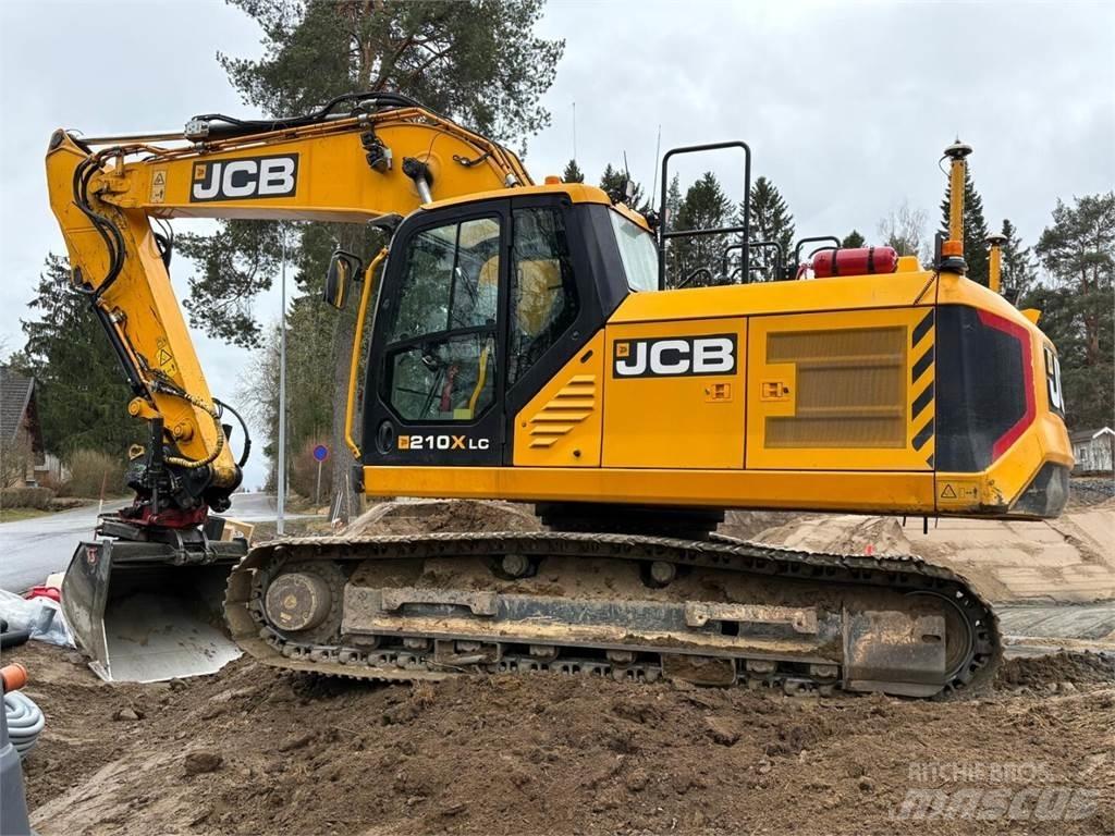 JCB 210 X L 4F Paletli ekskavatörler