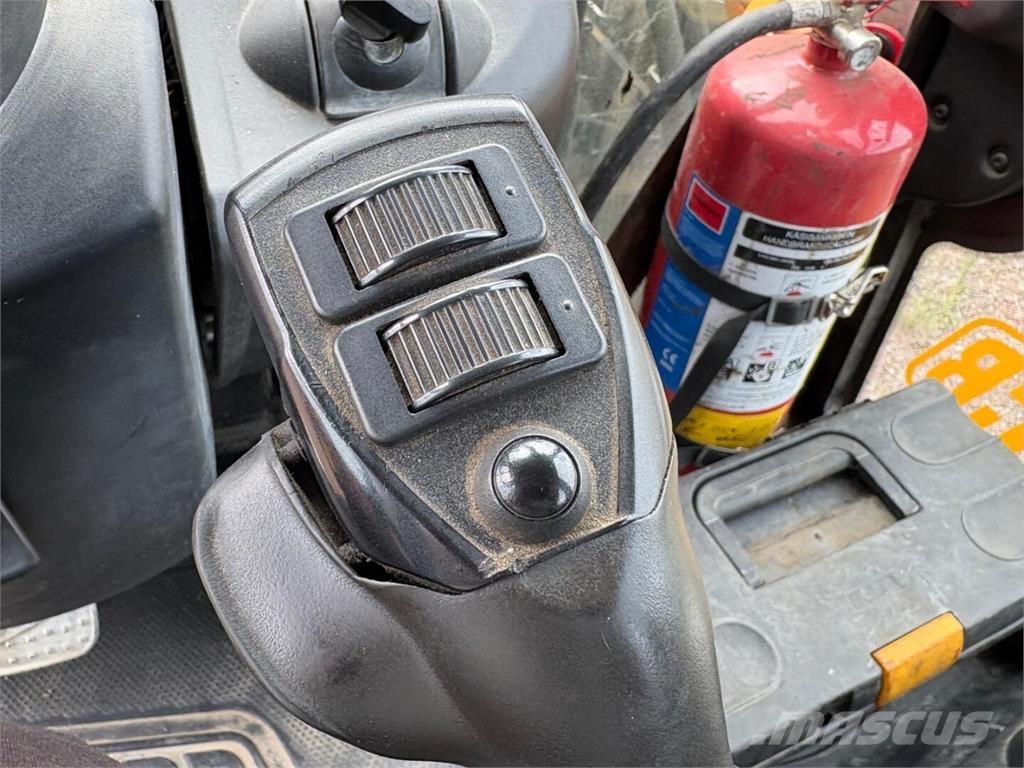 JCB 4 CX Kazıcı yükleyiciler - beko loder