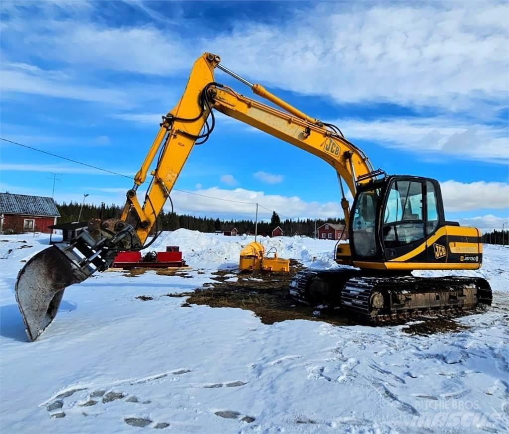 JCB JS130 Paletli ekskavatörler