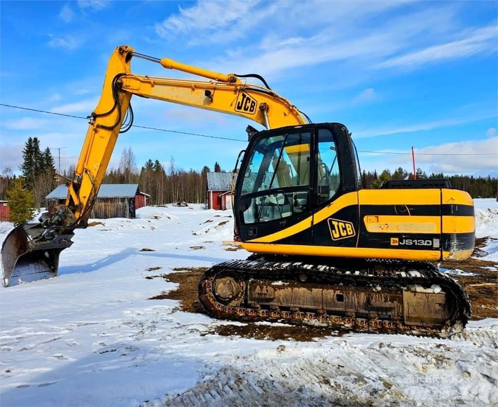 JCB JS130 Paletli ekskavatörler