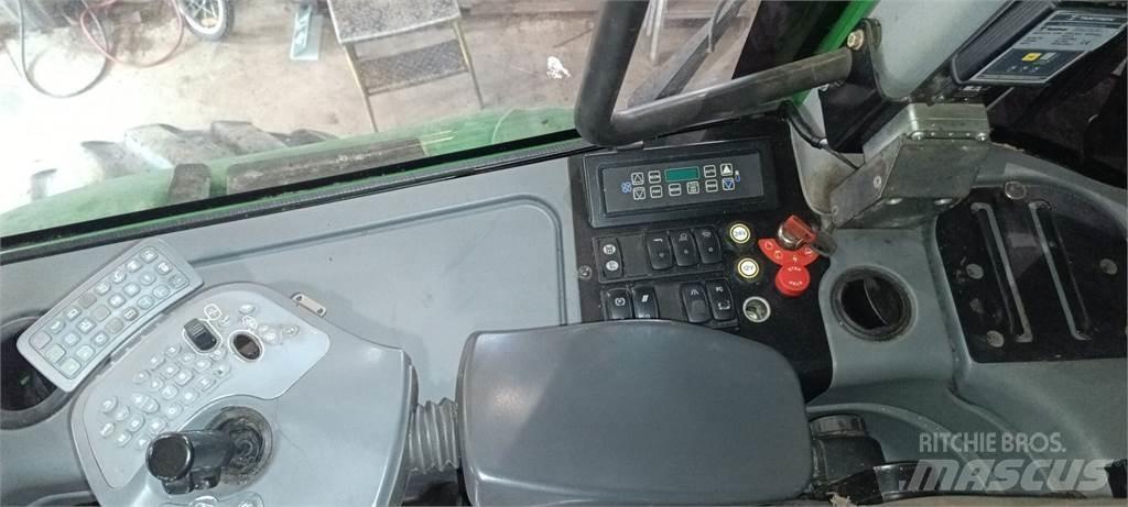 John Deere 1110E Tomruk yükleyici traktörler