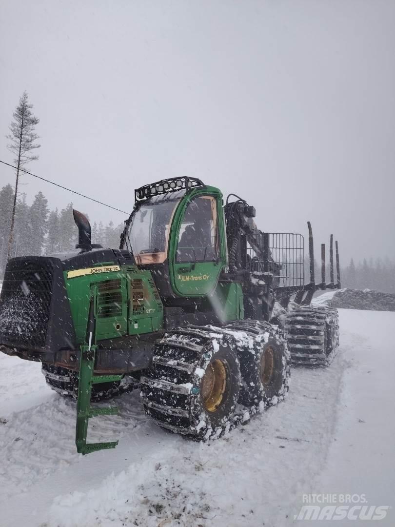 John Deere 1210E Tomruk yükleyici traktörler