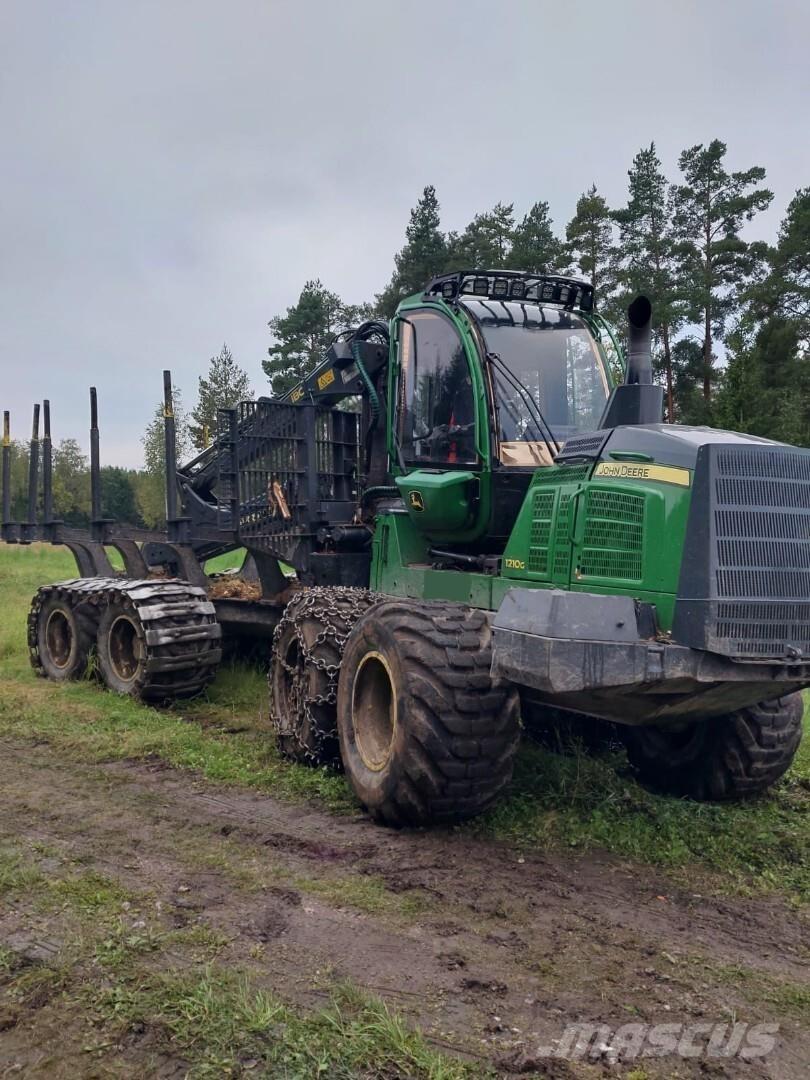 John Deere 1210G Tomruk yükleyici traktörler