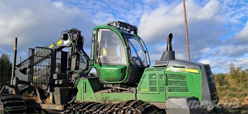 John Deere 1210G Tomruk yükleyici traktörler
