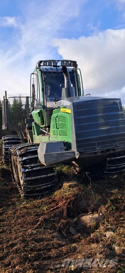 John Deere 1210G Tomruk yükleyici traktörler