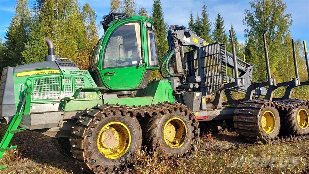 John Deere 1210G Tomruk yükleyici traktörler