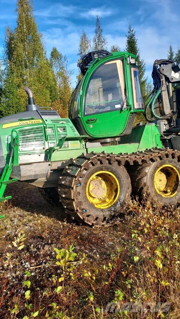 John Deere 1210G Tomruk yükleyici traktörler