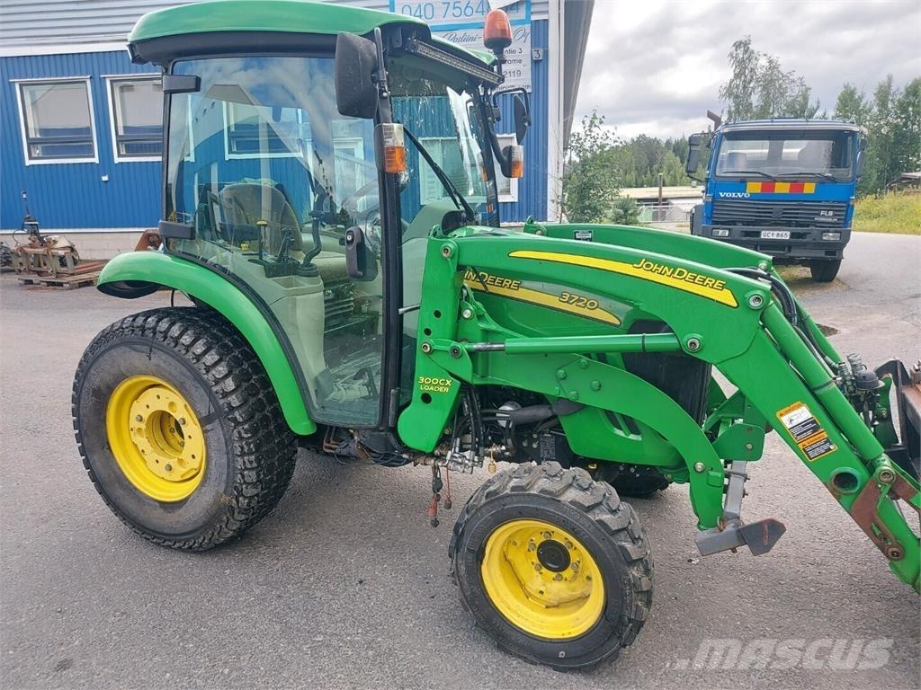 John Deere 3720 Traktörler