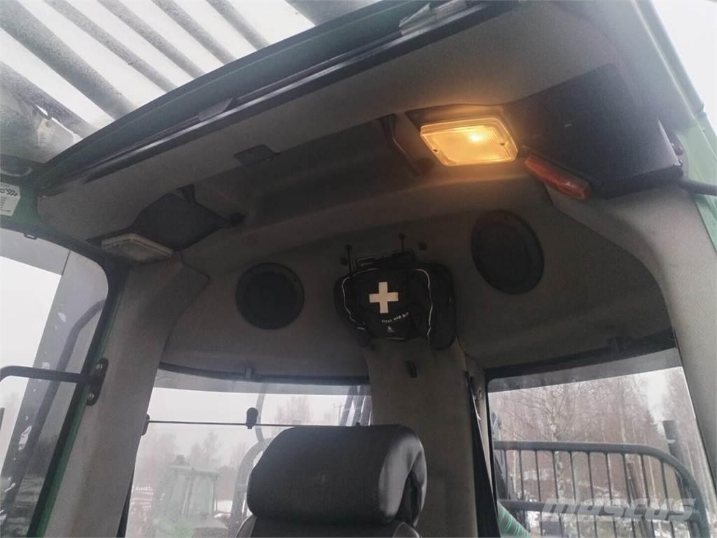 John Deere 810 E Tomruk yükleyici traktörler