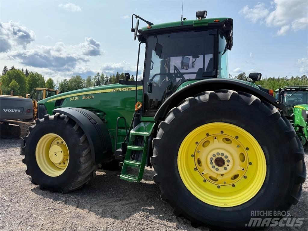 John Deere 8330 Traktörler