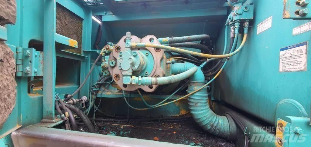 Kobelco SK 460 LC Paletli ekskavatörler