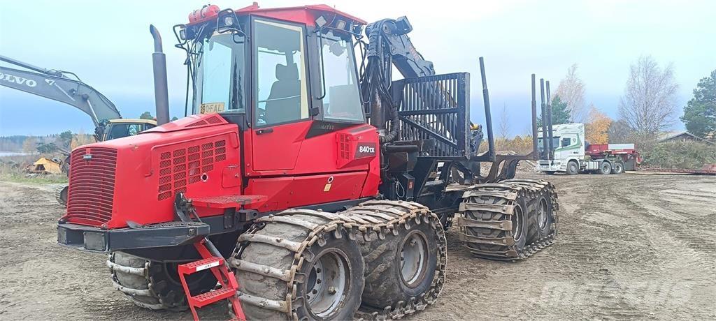 Komatsu 840 TX Tomruk yükleyici traktörler