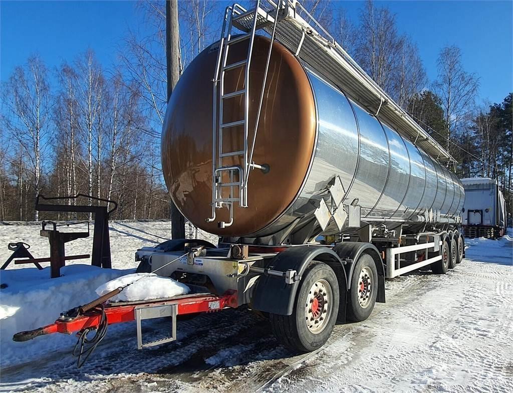 Magyar R42ESD Tankerler