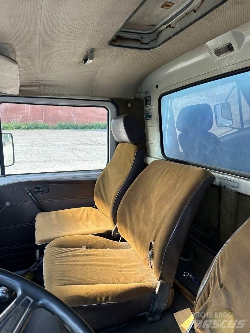 MAN Vw 9.136 Kayar tenteli kamyonlar