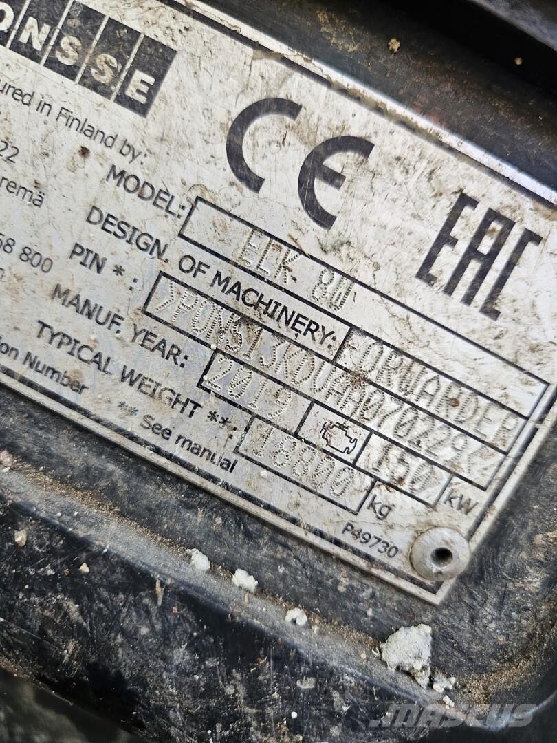 Ponsse Elk Tomruk yükleyici traktörler