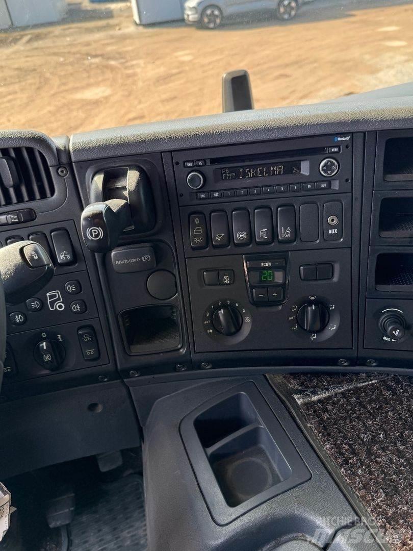 Scania P370 Araç üzeri vinçler