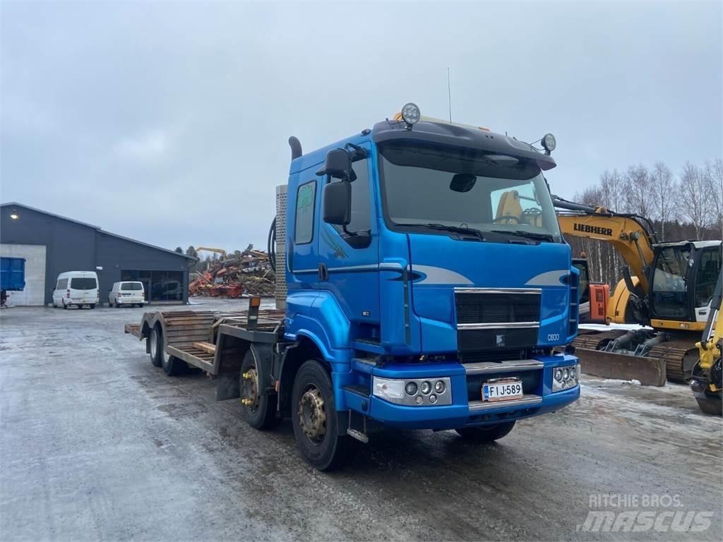 Sisu C 600 2+2 Orman makinesi taşıma kamyonları
