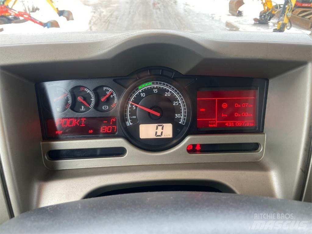 Sisu C 600 2+2 Orman makinesi taşıma kamyonları