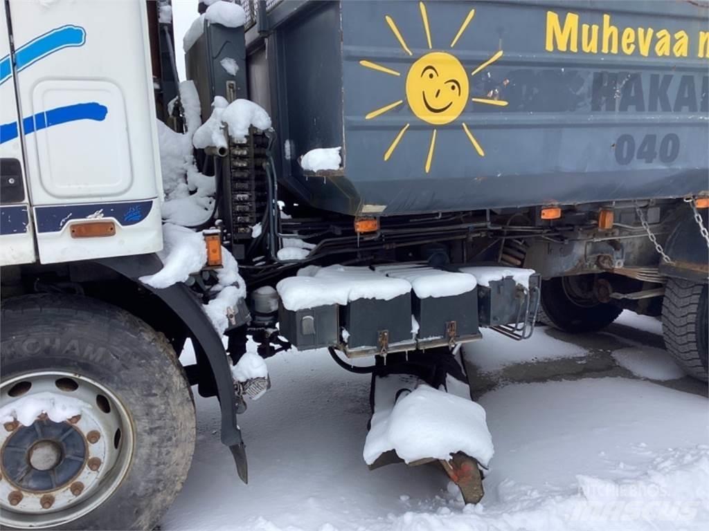 Sisu E 11 Belediye / genel amaçli araçlar