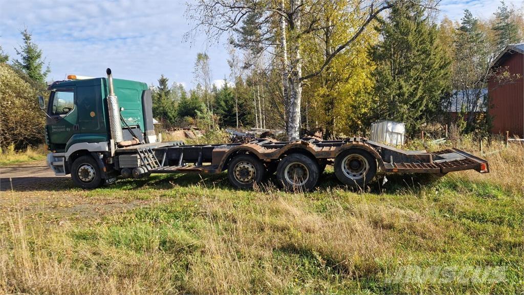 Sisu E12M Araç tasiyicilar