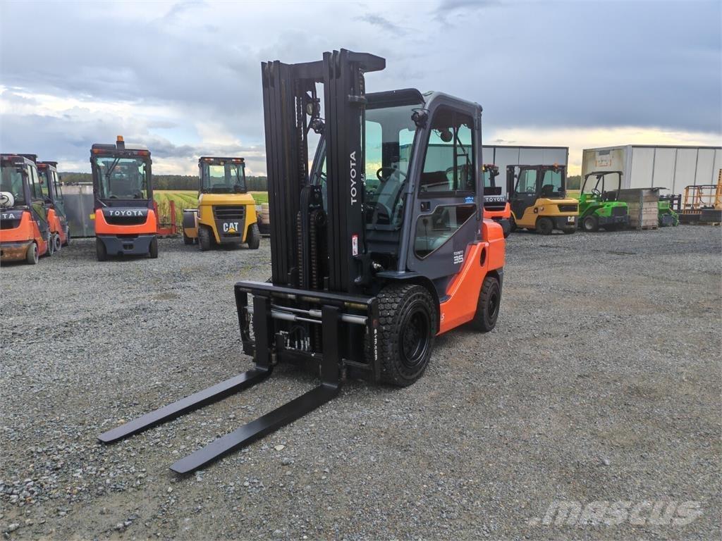 Toyota 02-8FDJF35 Dizel forkliftler