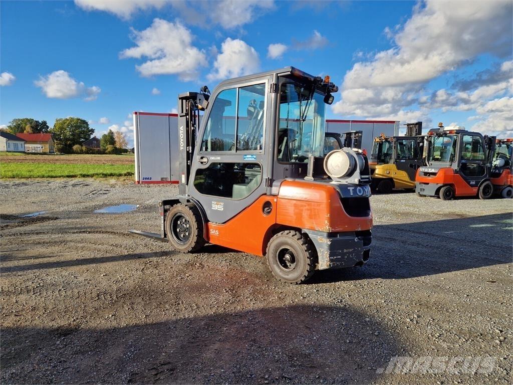 Toyota 02-8FGJF35 LPG'li forkliftler