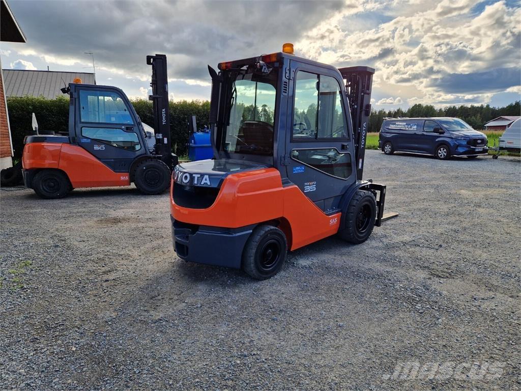 Toyota 52-8FDJF35 Dizel forkliftler