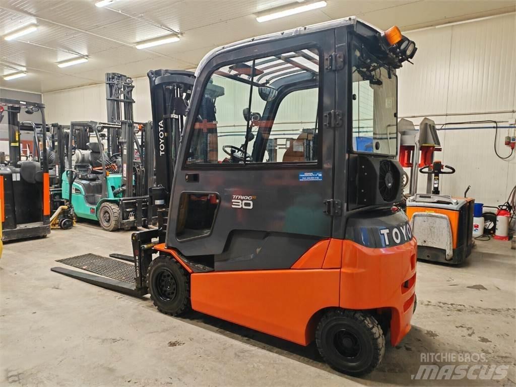 Toyota 8FBMT30 Elektrikli forkliftler