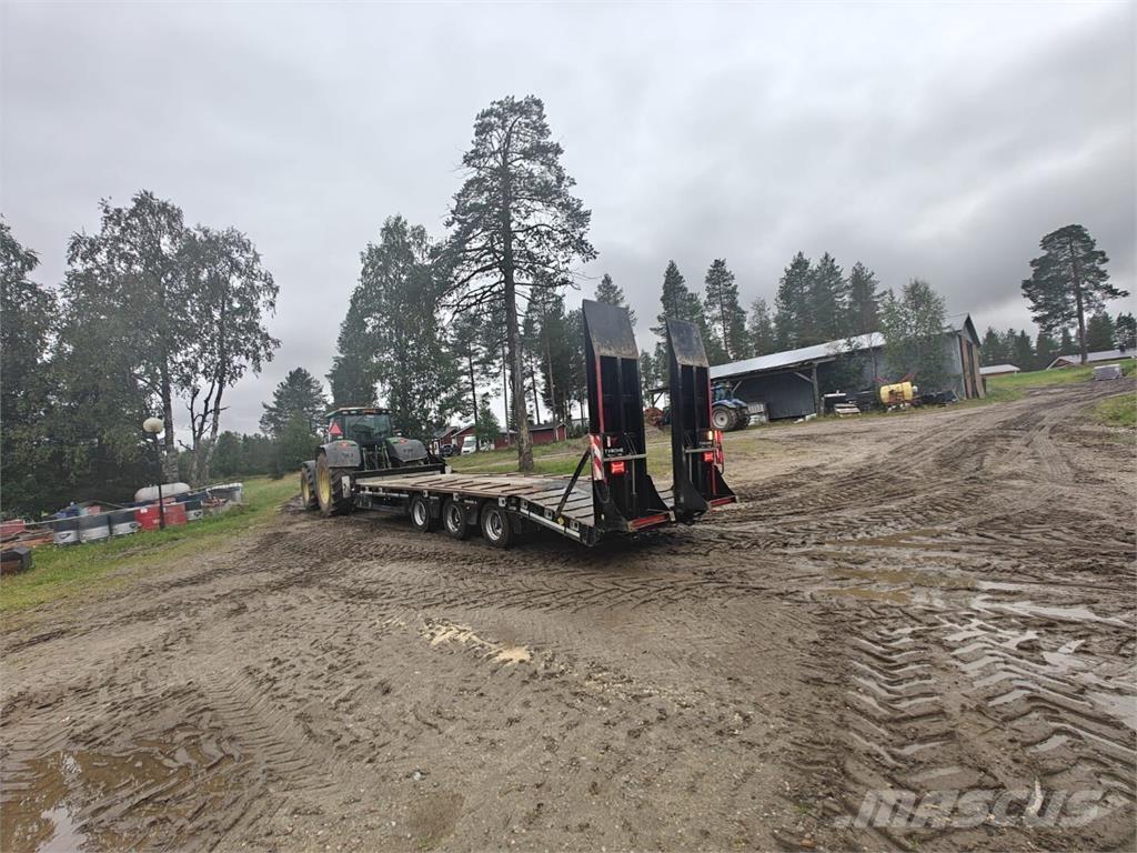 Tyrone 33 T Alçak yükleyici