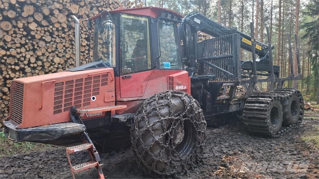 Valmet 840.2 Tomruk yükleyici traktörler