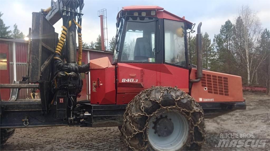Valmet 840.3 Tomruk yükleyici traktörler
