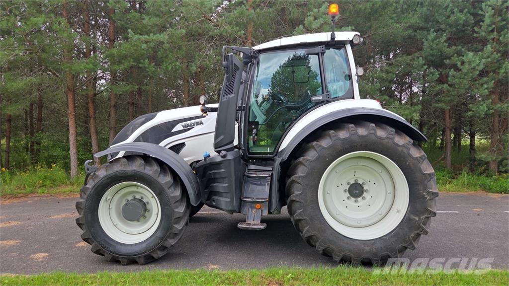 Valtra T254 Versu Traktörler