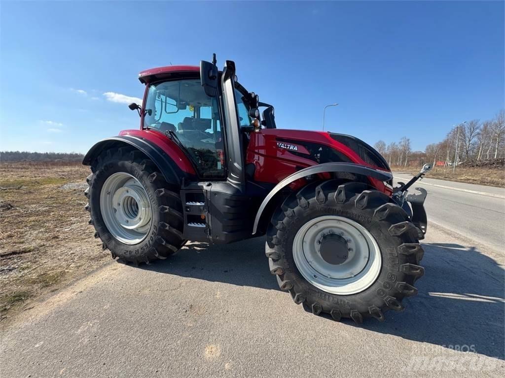 Valtra T255V Traktörler
