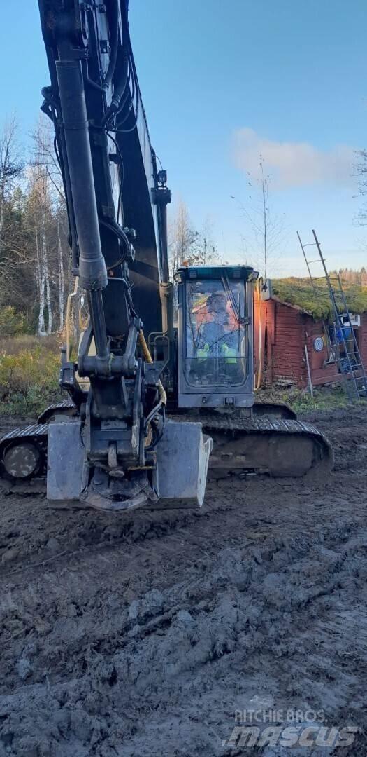 Volvo 210c Paletli ekskavatörler