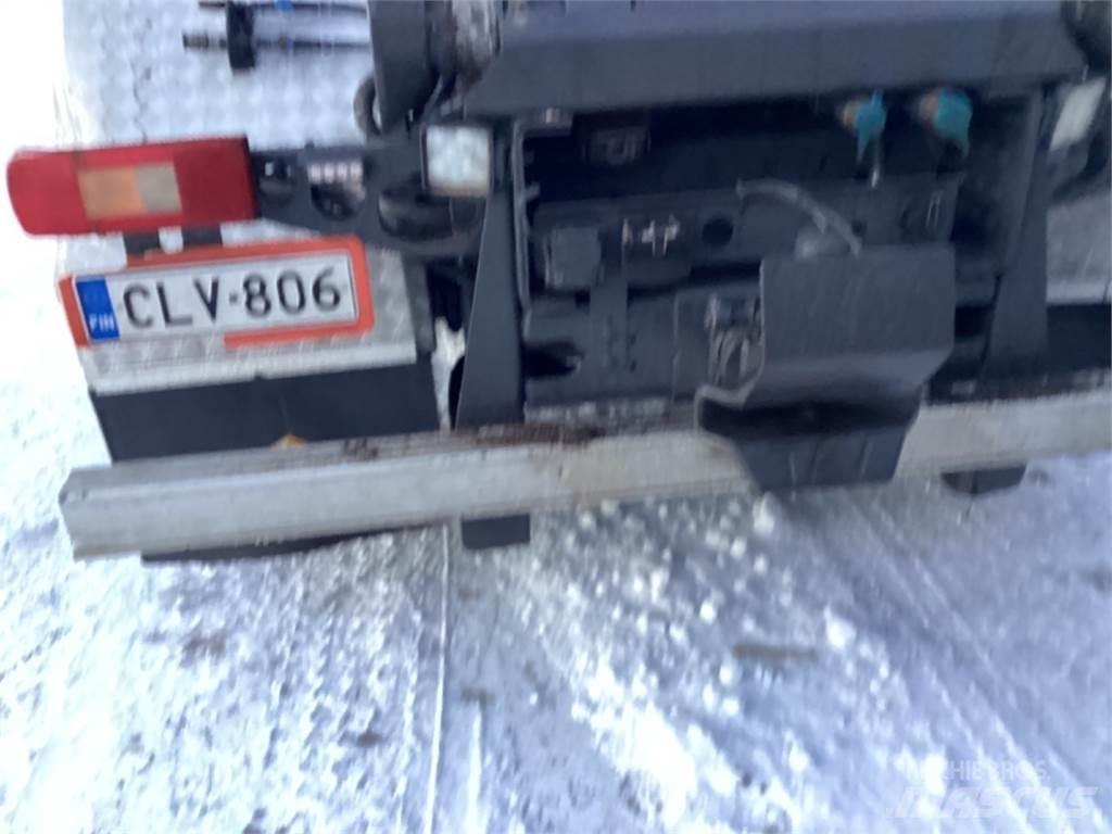 Volvo 460 Vinçli kamyonlar