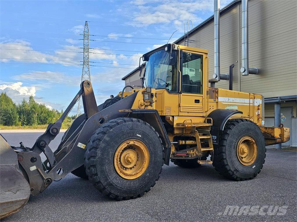 Volvo BM L120C Tekerlekli yükleyiciler