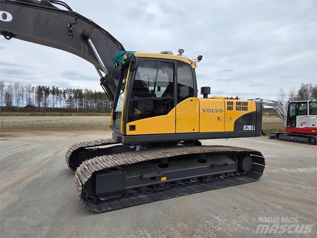 Volvo EC210CL Paletli ekskavatörler