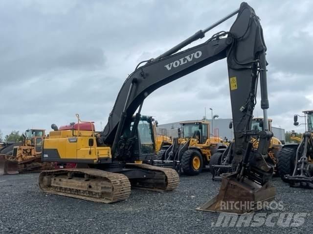 Volvo EC300DL Paletli ekskavatörler
